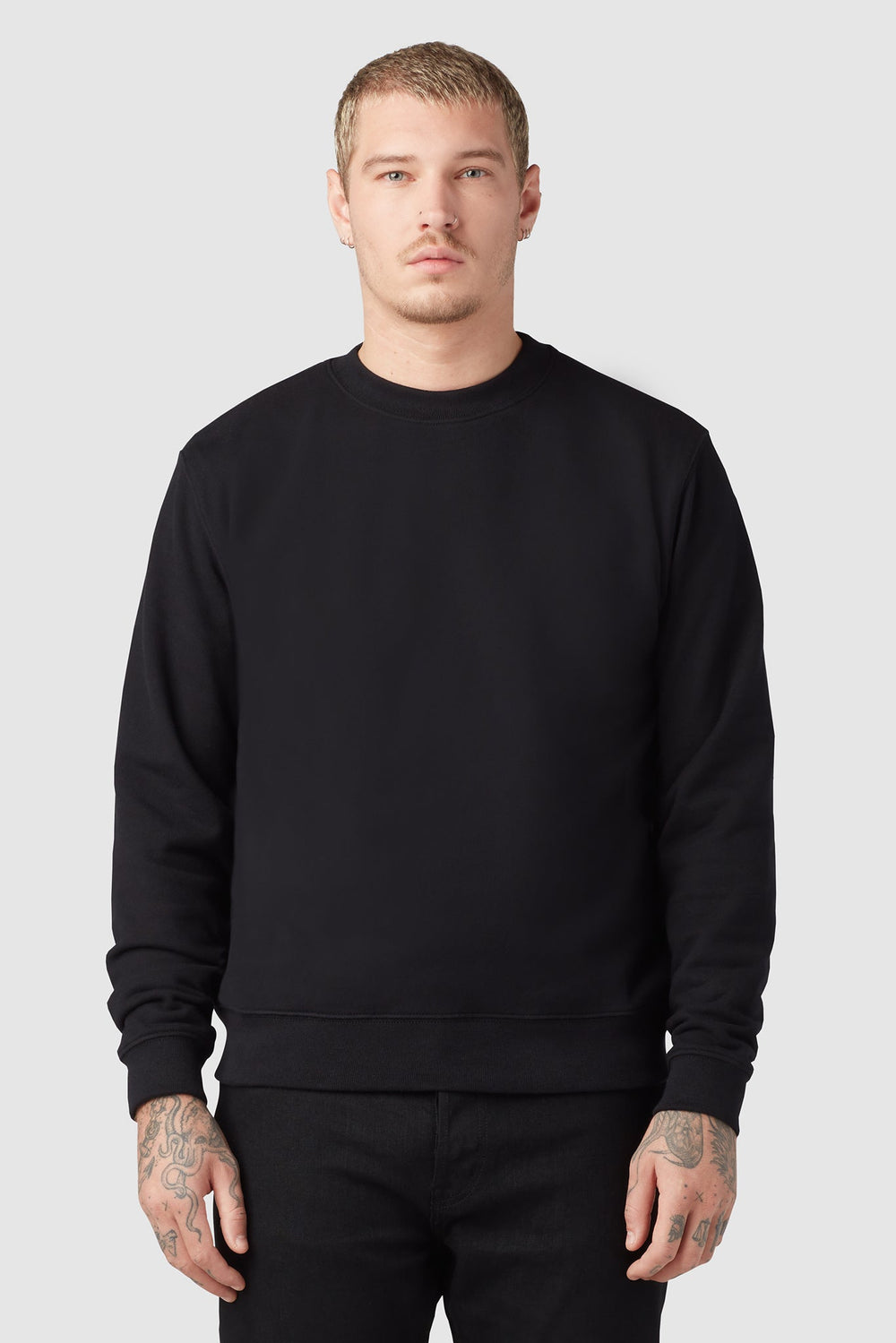 CLASSIC CREWNECK SWEATSHIRT / BLACK