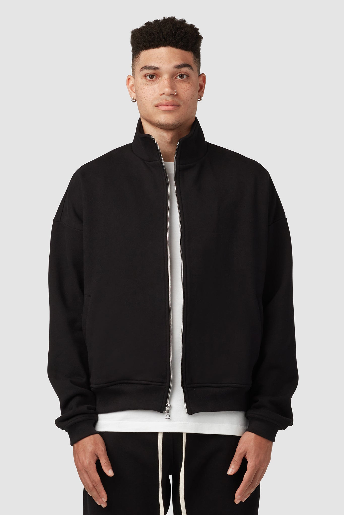 HEAVYWEIGHT STUDIO FULL ZIP / BLACK