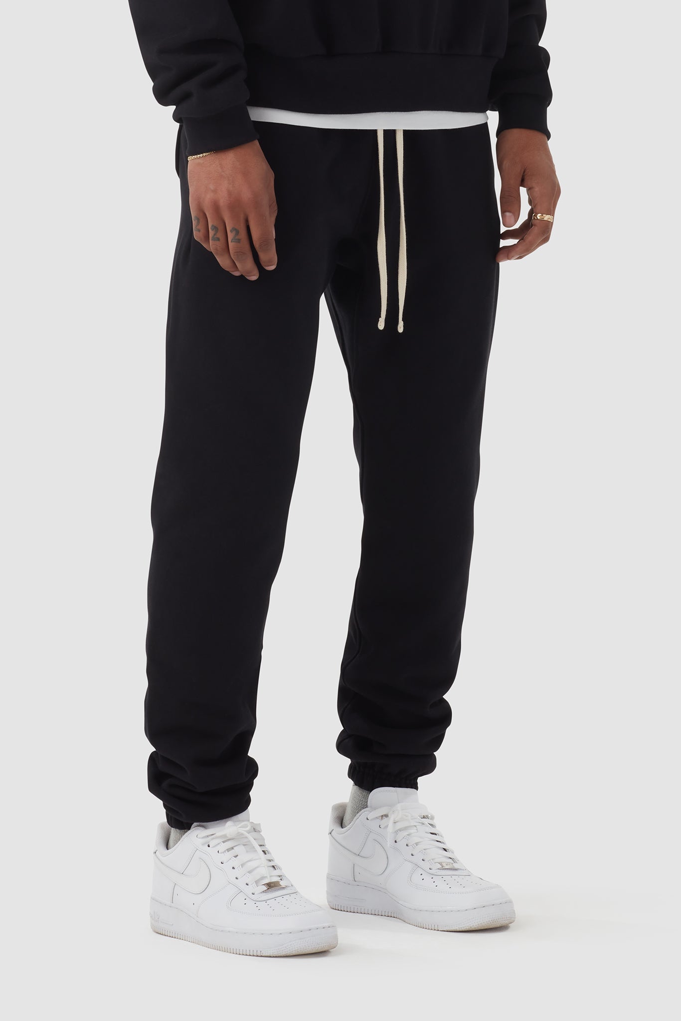 HEAVYWEIGHT STUDIO SWEATPANTS 2.0 / BLACK