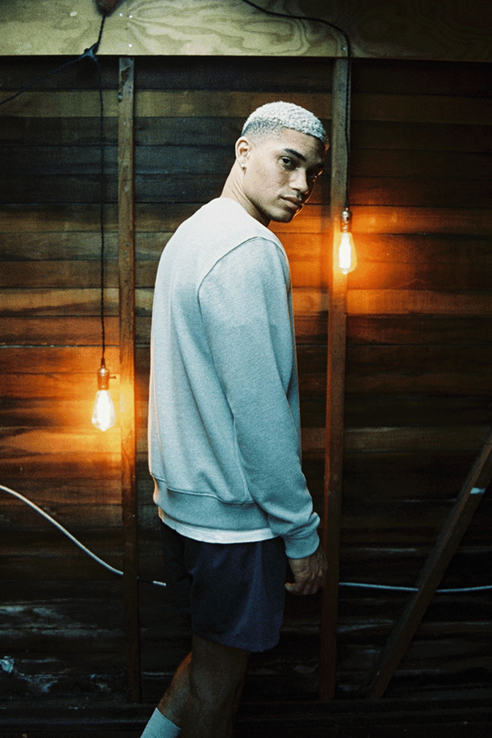 CLASSIC CREWNECK SWEATSHIRT / LIGHT HEATHER