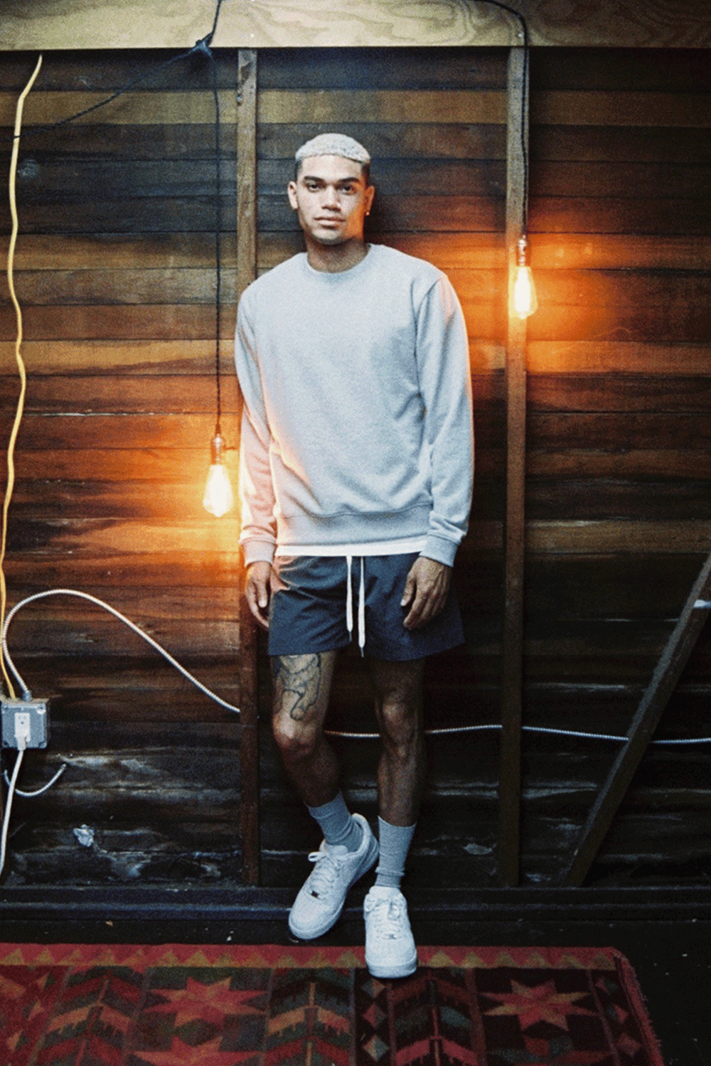 CLASSIC CREWNECK SWEATSHIRT / LIGHT HEATHER