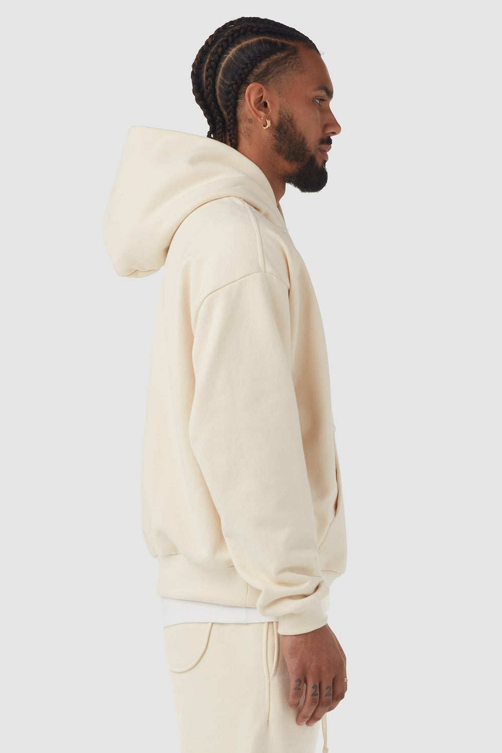 HEAVYWEIGHT STUDIO HOODIE / CREAM