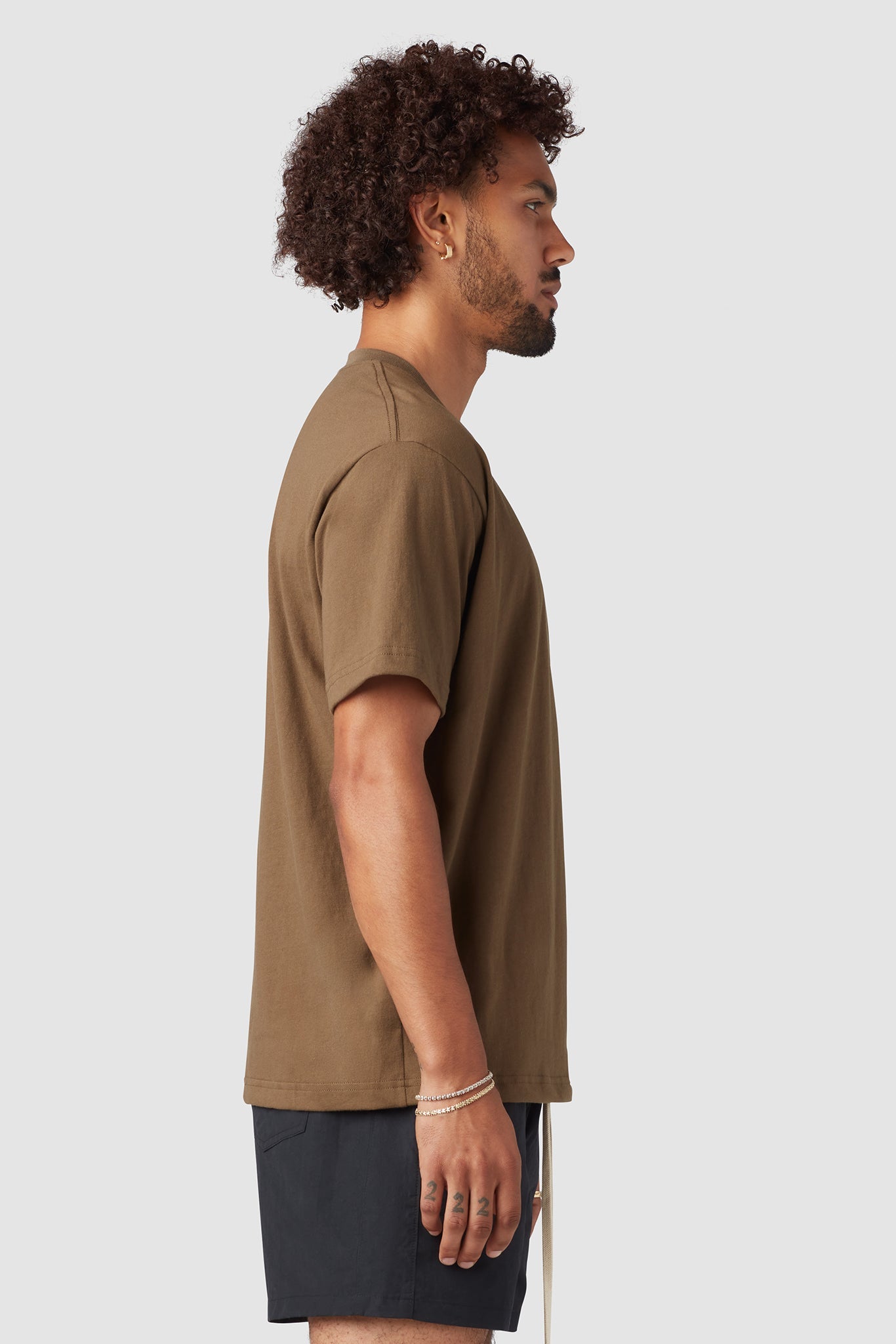 ARTIST TEE / SUEDE